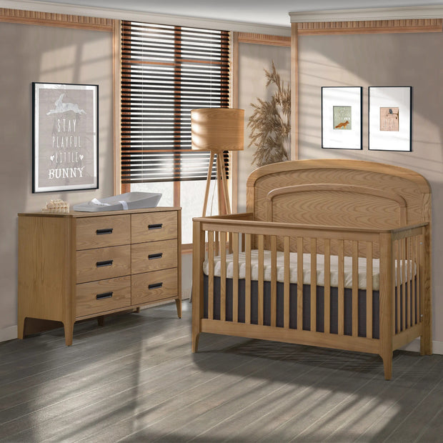 Palo 5-in-1 Crib with Moulding